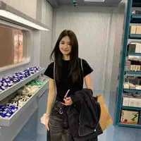 นิชา