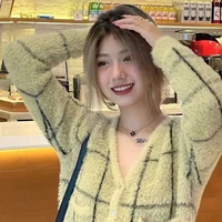 ควีน(พนอ)