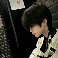 คิน(นายเอก)