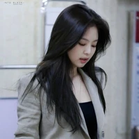 Jennie (girl alpha)
