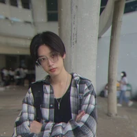 พลอย(นายรอง)