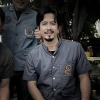 บ่าง กนก