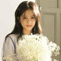 LEE JISOO (mom