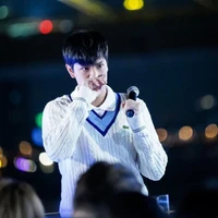 เวฟ(เพื่อนนายเอก)