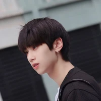 ดีม(เพื่อนนายเอก)
