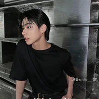 เจมส์(แฟนครูเอม)