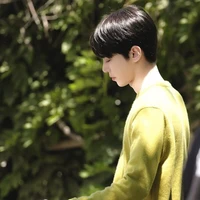 เดือนดารา