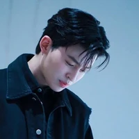 ตะวัน_🌊เพื่อนพระเอก/อาจารย์ใหญ่