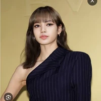 Lalisa manoban/lisa(blackpink)