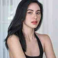 Yuriza adek tiri cinta