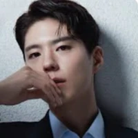 คริซ(มือขวาพ อ)
