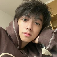 Akira ( 15 anos )