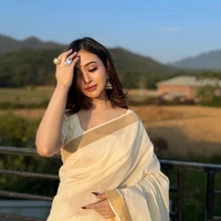 Shreya malhotra ( fl